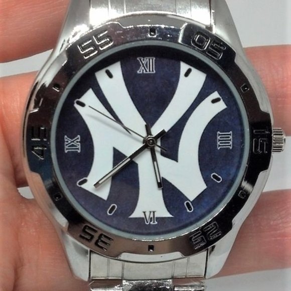 Other - New York Yankees Fashion Watch